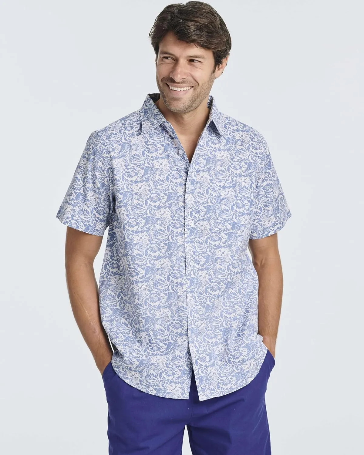 Real Essentials 3 Pack: Men's Regular-Fit Short-Sleeve Poplin Shirt (Available in Big & Tall)
