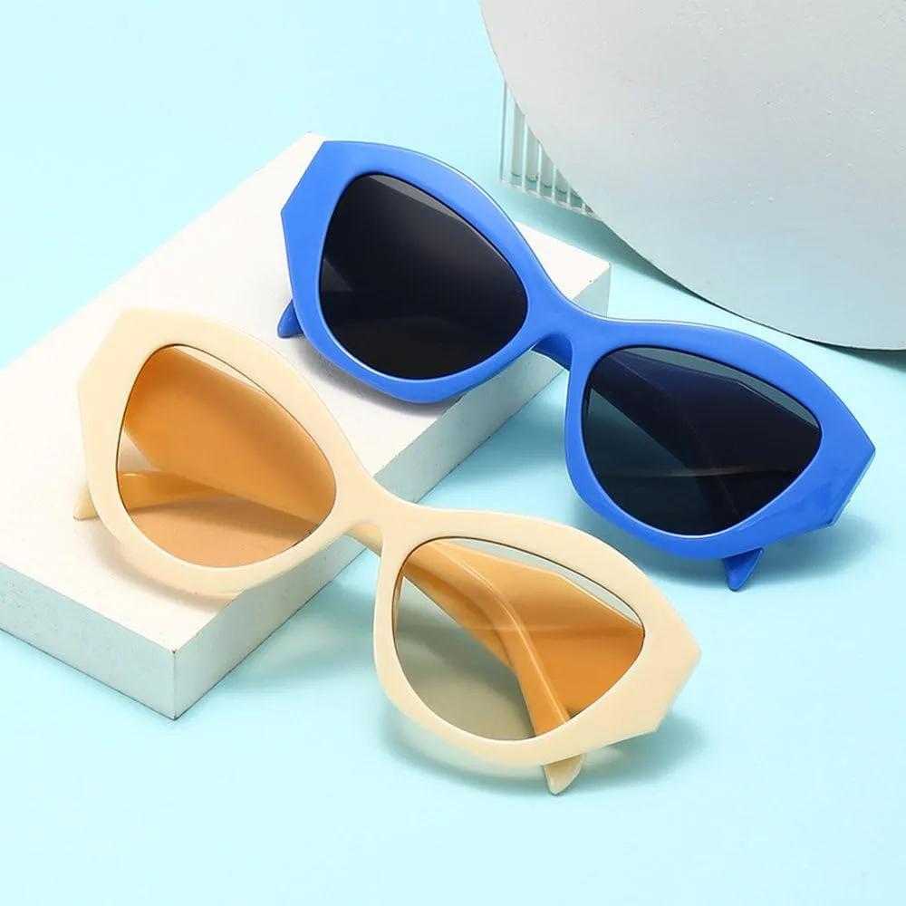 Vintage Large Frame Cat's Eye Sunglasses Women Fashion Sun Glasses Lady Outdoor Travel Eyewear UV400